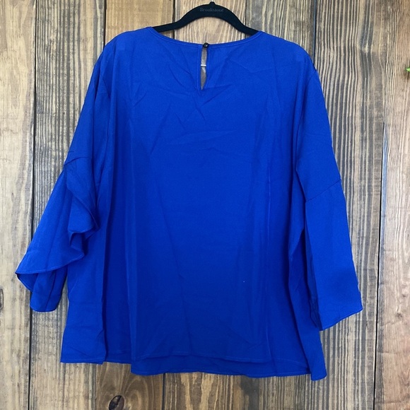 Women’s Blouse - Picture 5 of 7